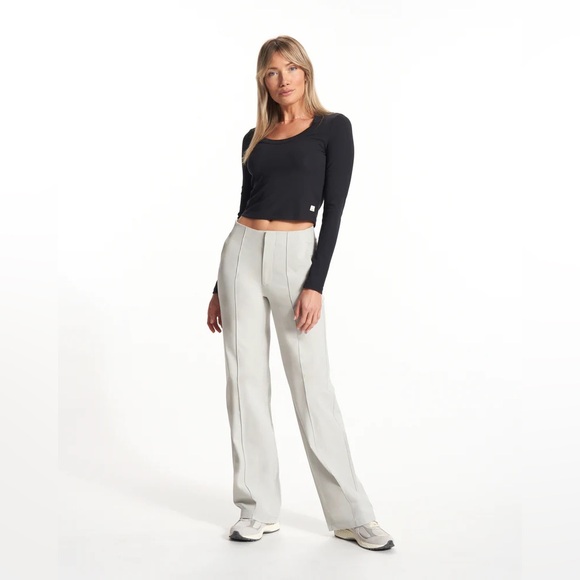 Vuori Meta Wide Leg Pant - Picture 16 of 16